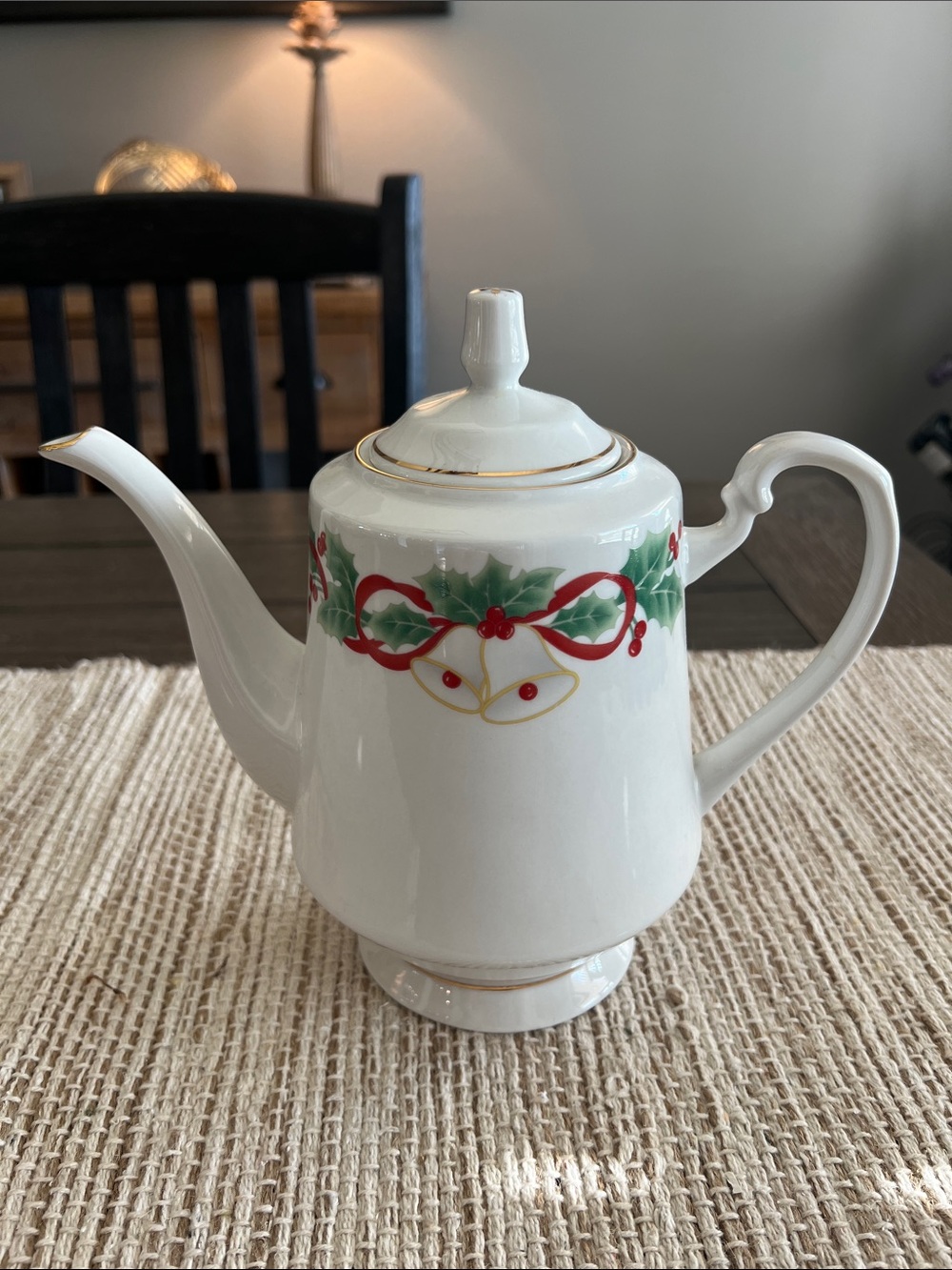 Sango Noel Vintage 1990 # 8401 White Porcelain Christmas Teapot Mint Condition